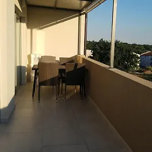 Janja Apartment